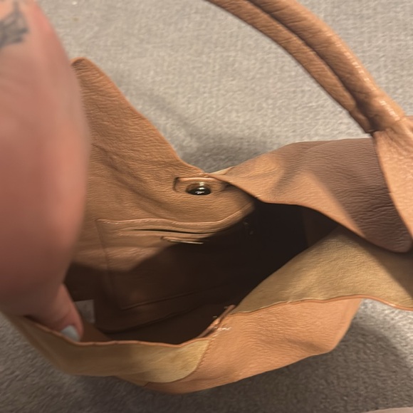 Leather and suede shoulder bag - Picture 4 of 7